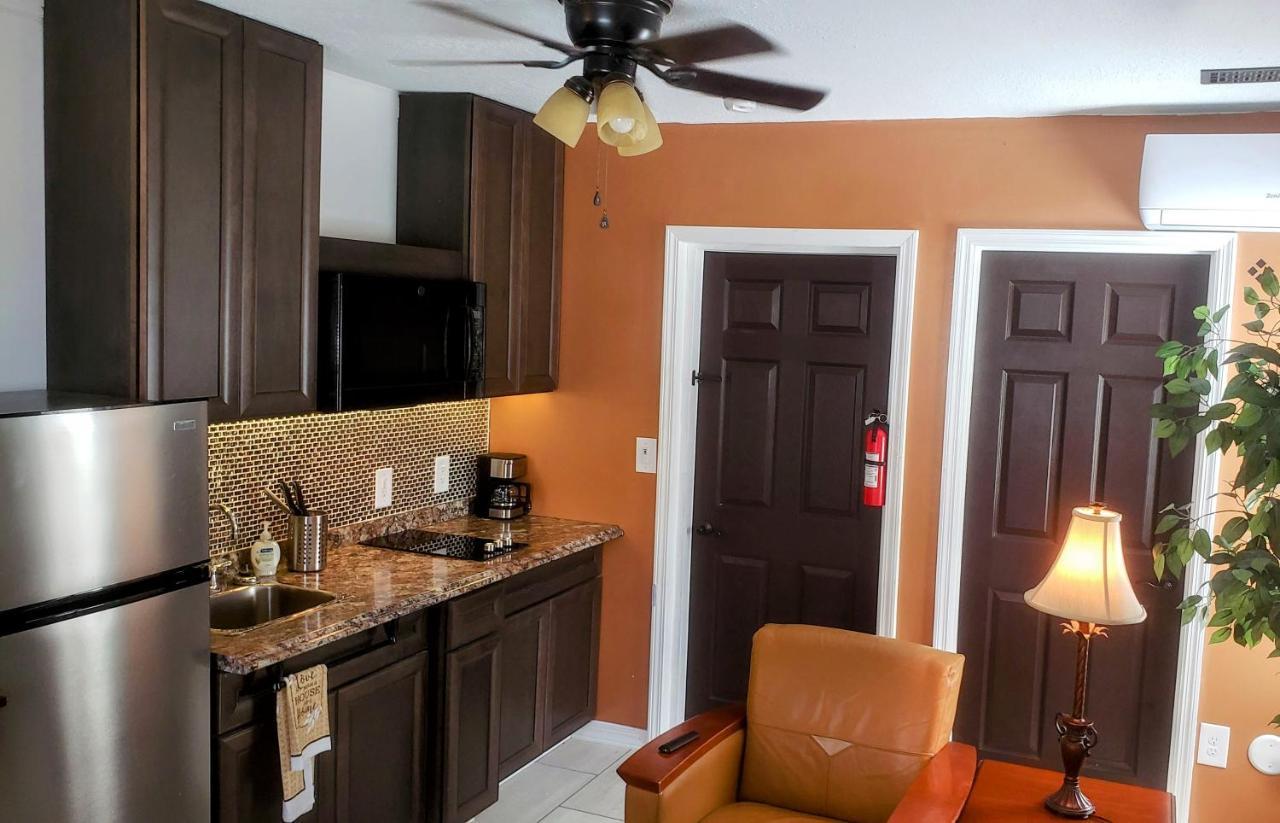 Stylish Suite Tampa Minutes To Hard Rock Casino Mango Экстерьер фото