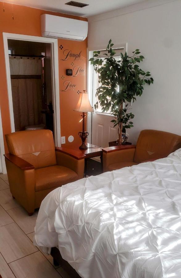 Stylish Suite Tampa Minutes To Hard Rock Casino Mango Экстерьер фото